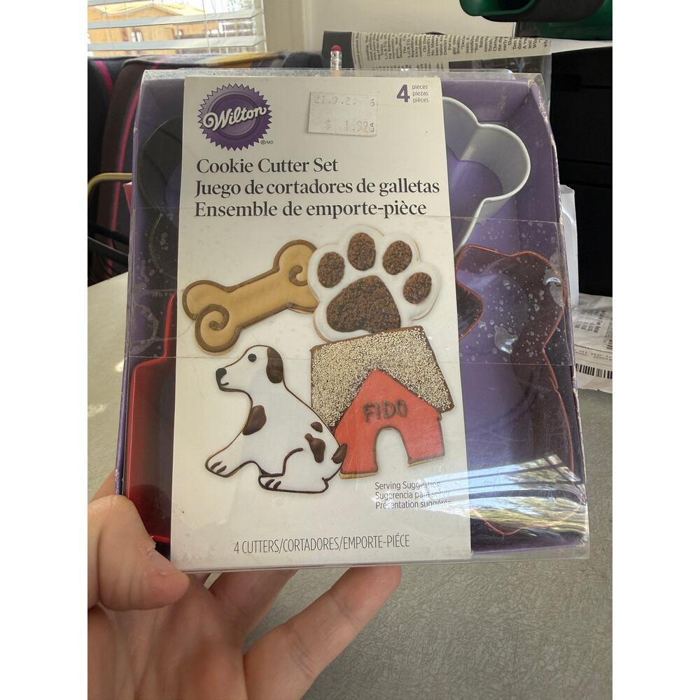 Wilton Cookie Cutter Cutters Metal Set Lot of 4 DOG Pet Bone Paw House Puppy New